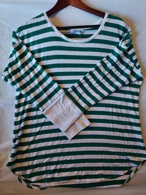 Liz Claiborne White and Green Striped Crewneck Top